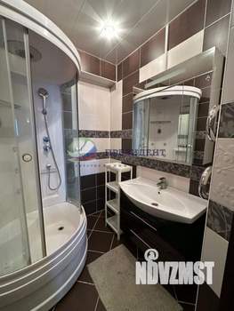 2-к квартира, вторичка, 63м2, 10/17 этаж