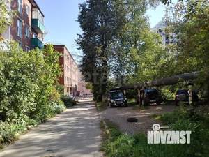 2-к квартира, вторичка, 43м2, 1/4 этаж