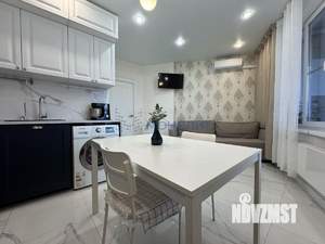 1-к квартира, вторичка, 60м2, 10/18 этаж