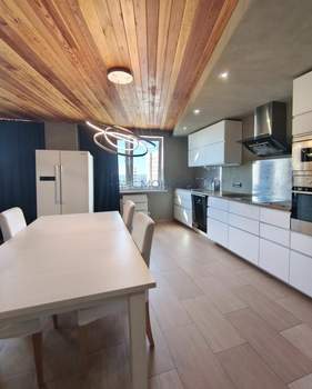 3-к квартира, вторичка, 90м2, 16/18 этаж