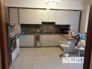 4-к квартира, вторичка, 150м2, 2/7 этаж