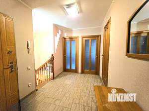 4-к квартира, вторичка, 97м2, 1/6 этаж