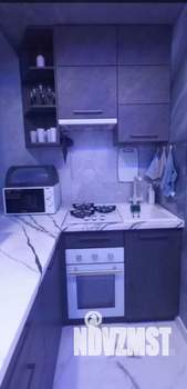 2-к квартира, вторичка, 50м2, 1/4 этаж