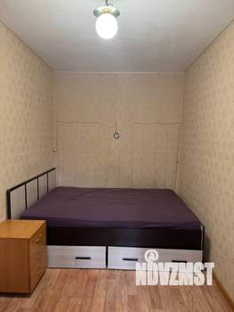 2-к квартира, вторичка, 42м2, 1/4 этаж