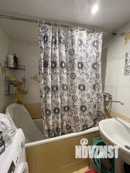 2-к квартира, вторичка, 57м2, 1/10 этаж