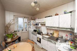 3-к квартира, вторичка, 64м2, 9/10 этаж