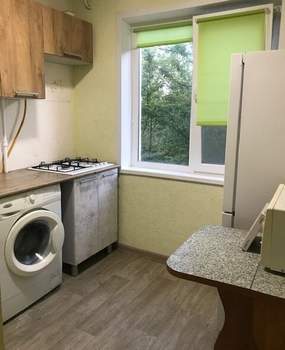 2-к квартира, вторичка, 42м2, 4/5 этаж