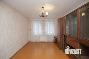 3-к квартира, вторичка, 62м2, 2/2 этаж