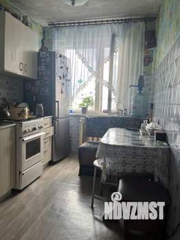 3-к квартира, вторичка, 56м2, 9/9 этаж