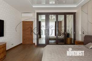 4-к квартира, вторичка, 147м2, 5/8 этаж