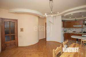 4-к квартира, вторичка, 150м2, 4/4 этаж