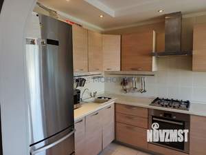 3-к квартира, вторичка, 63м2, 9/9 этаж