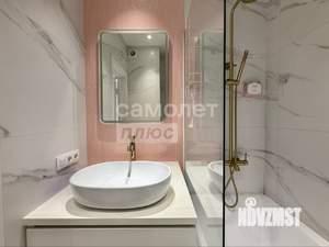 2-к квартира, вторичка, 64м2, 7/17 этаж