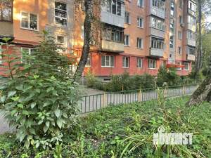 2-к квартира, вторичка, 43м2, 1/5 этаж