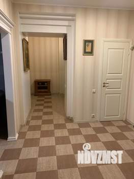 4-к квартира, вторичка, 283м2, 1/6 этаж