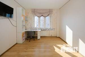 3-к квартира, вторичка, 79м2, 11/17 этаж