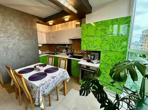 3-к квартира, вторичка, 79м2, 17/18 этаж