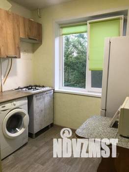 2-к квартира, вторичка, 42м2, 4/5 этаж