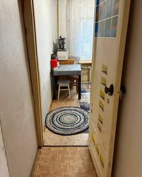 3-к квартира, вторичка, 41м2, 1/4 этаж