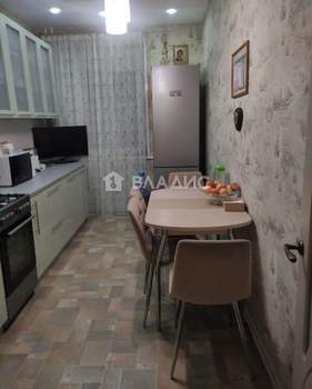 3-к квартира, вторичка, 72м2, 2/2 этаж
