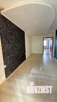 3-к квартира, вторичка, 60м2, 1/9 этаж