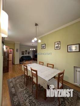 3-к квартира, вторичка, 121м2, 2/5 этаж