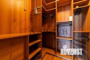 5-к квартира, вторичка, 290м2, 3/5 этаж