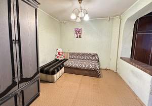 3-к квартира, вторичка, 53м2, 1/9 этаж