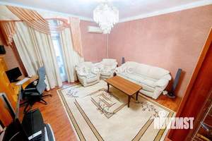 2-к квартира, вторичка, 61м2, 3/5 этаж