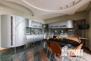 4-к квартира, вторичка, 230м2, 5/6 этаж