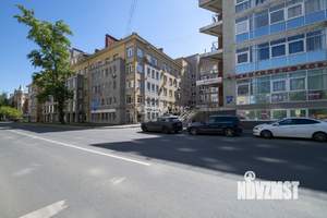 4-к квартира, вторичка, 156м2, 3/5 этаж