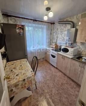 2-к квартира, вторичка, 42м2, 3/5 этаж