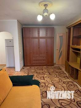 2-к квартира, вторичка, 42м2, 1/4 этаж