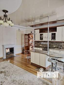 4-к квартира, вторичка, 246м2, 3/4 этаж