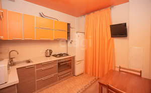 2-к квартира, вторичка, 48м2, 1/4 этаж