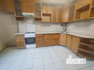 2-к квартира, вторичка, 74м2, 1/10 этаж
