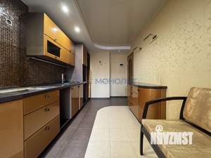 3-к квартира, вторичка, 68м2, 1/10 этаж