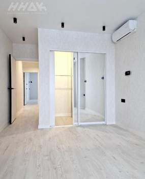 2-к квартира, вторичка, 80м2, 11/18 этаж
