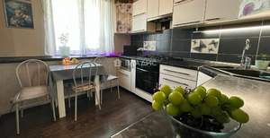 3-к квартира, вторичка, 79м2, 1/3 этаж