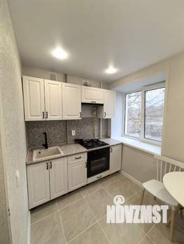 2-к квартира, вторичка, 42м2, 3/5 этаж