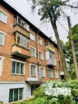 2-к квартира, вторичка, 40м2, 1/4 этаж