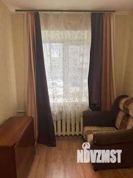 2-к квартира, вторичка, 42м2, 1/4 этаж