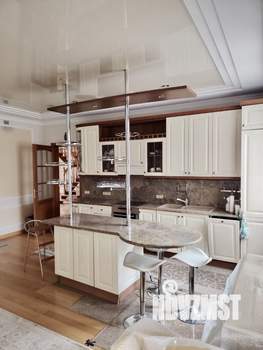 4-к квартира, вторичка, 246м2, 3/4 этаж