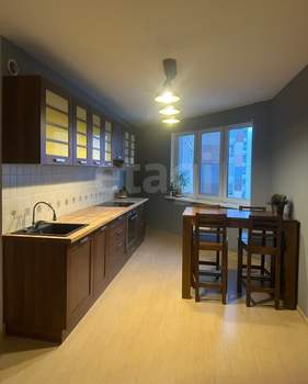 3-к квартира, вторичка, 102м2, 12/18 этаж