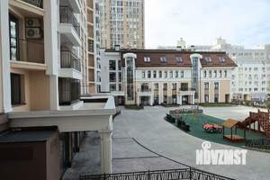 3-к квартира, вторичка, 129м2, 6/18 этаж