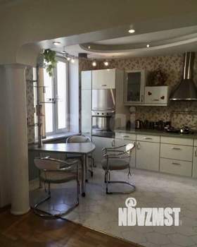 3-к квартира, вторичка, 102м2, 3/5 этаж