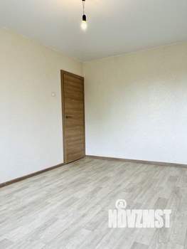 2-к квартира, вторичка, 38м2, 5/5 этаж