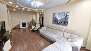 3-к квартира, вторичка, 108м2, 1/10 этаж