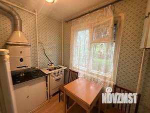2-к квартира, вторичка, 42м2, 1/5 этаж