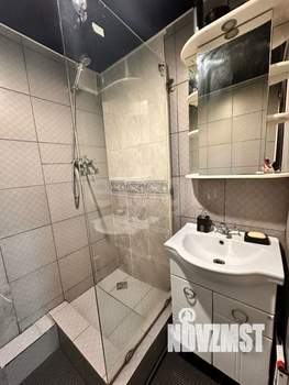 2-к квартира, вторичка, 44м2, 1/5 этаж